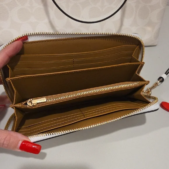 Coach Cream Signature Tote Bag Trio NWT - Picture 2 of 6